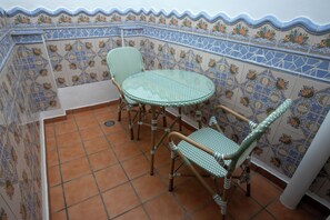 Minibar, in-room safe, desk, blackout drapes - Vitium Cordoba (Córdoba)