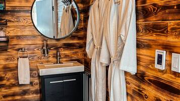 Dusche, Seife, Toilettenpapier