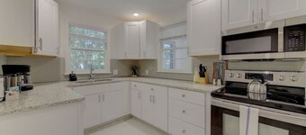 Homey Three-Bed Columbian Getaway!