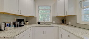 Homey Three-Bed Columbian Getaway!