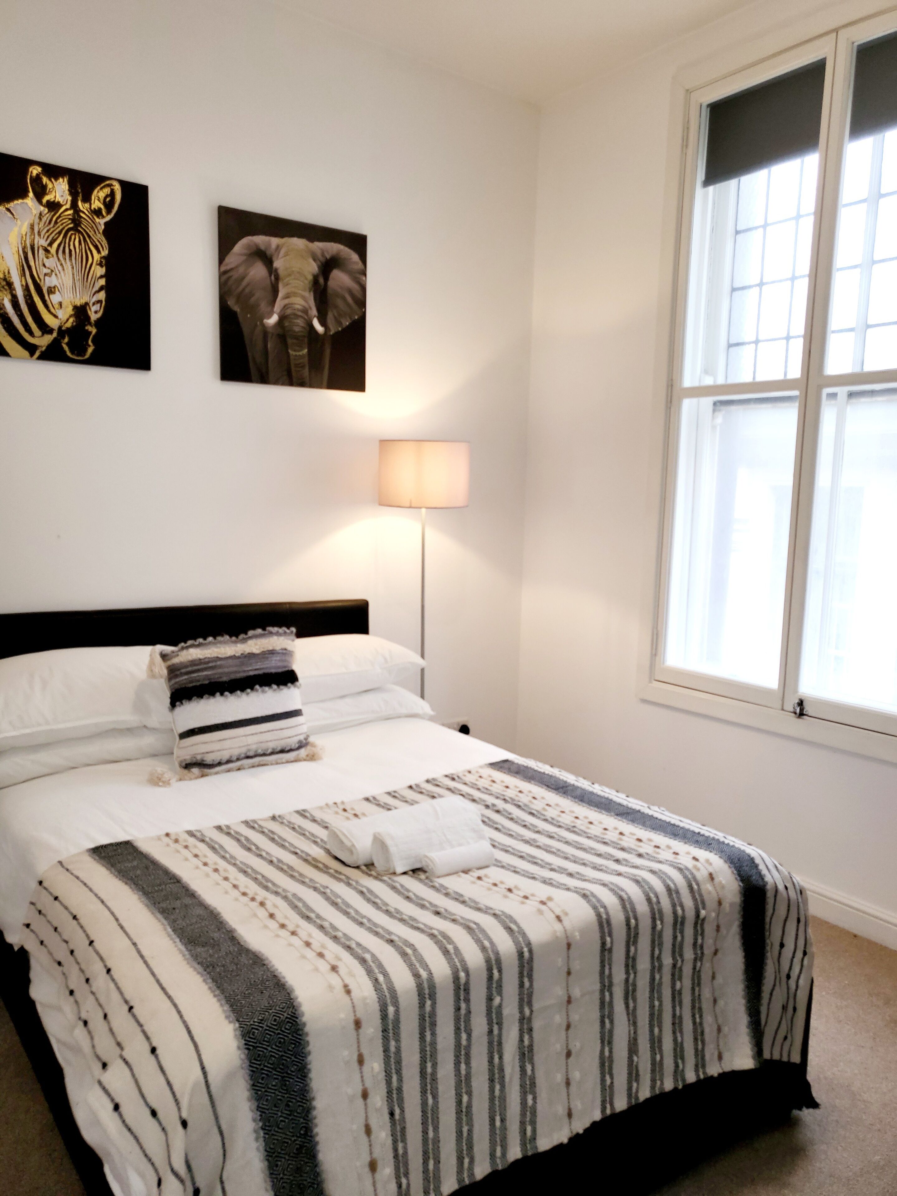 Apartment, 2 Queen Beds | 2 bedrooms, iron/ironing board, free WiFi, bed sheets