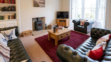 Cottage | Interior