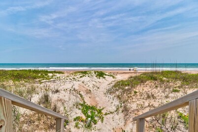 3 bedroom 2 bath home walking distance to beach!