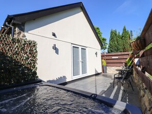 Outdoor dining - Glyndwr Bach (Betws-Y-Coed)
