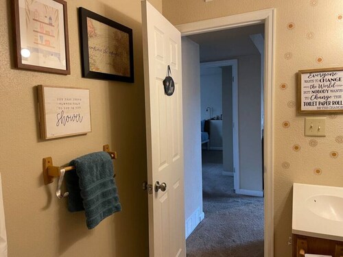 2 BD delight in North Laramie