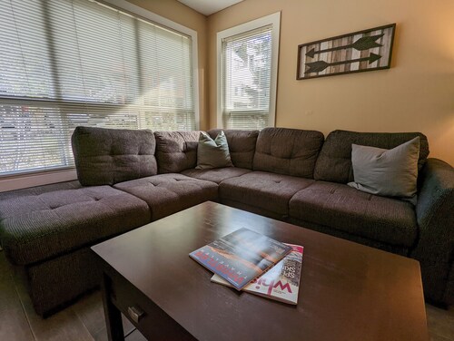 Cozy 1BR Walk to Gondola, Sleep 4, Free Parking