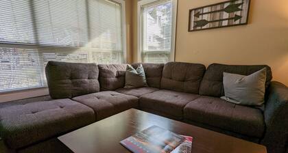 Cozy 1BR Walk to Gondola, Sleep 4, Free Parking