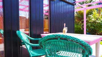 Cottage | Property grounds