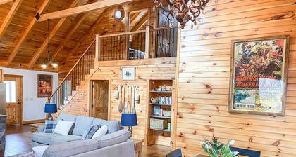 Ridgeline Cabin at Center Hill Lake
