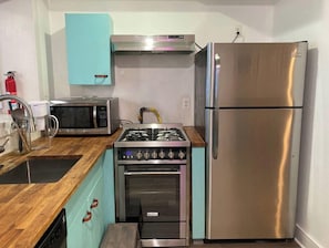 Fridge, microwave, oven, dishwasher