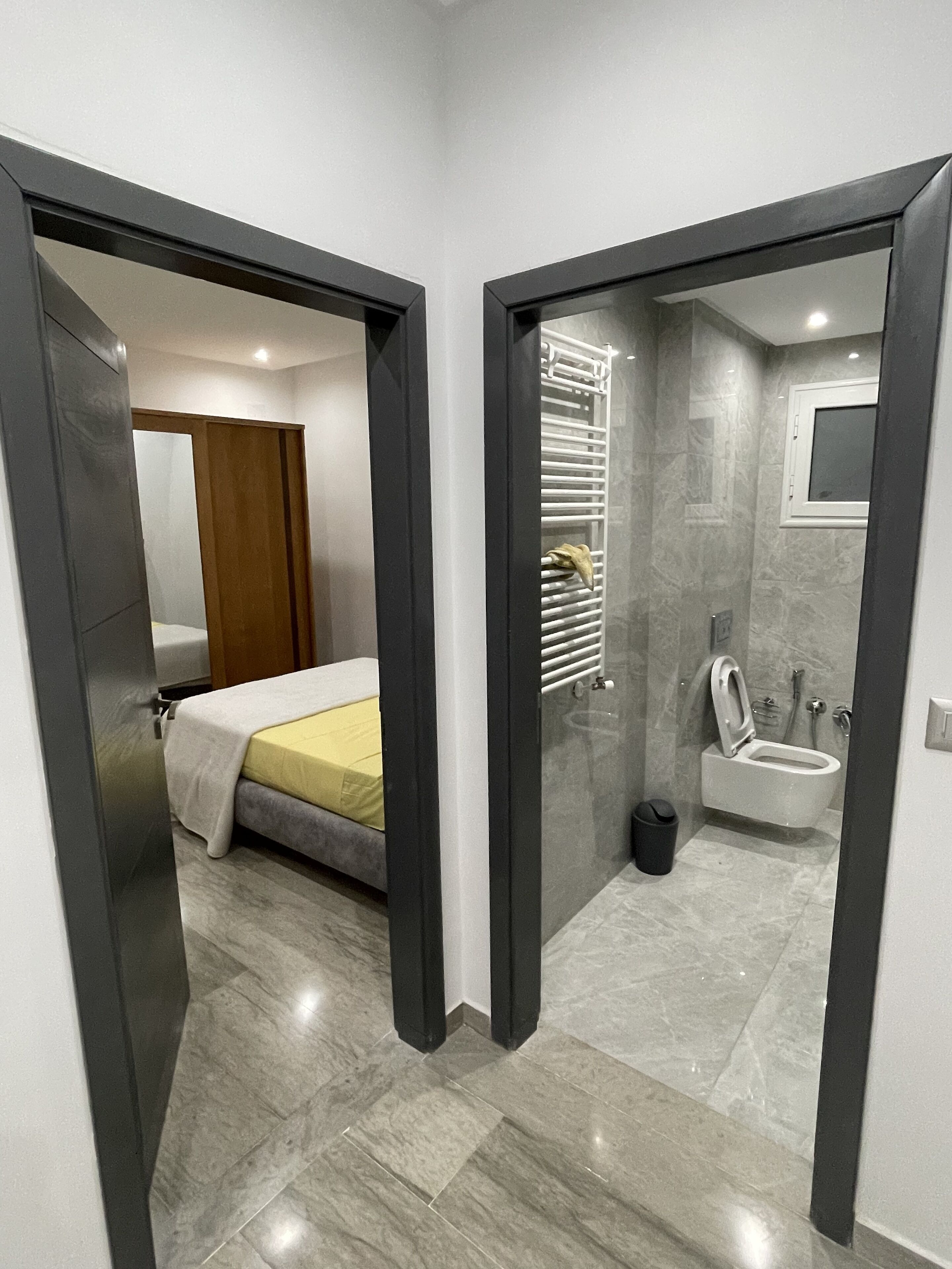 4 soverom, skrivebord, strykejern/-brett og wi-fi