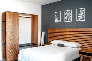 Strykejern/-brett, wi-fi og sengetøy