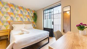 Tabla de planchar con plancha y wifi