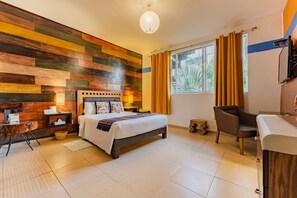 Iron/ironing board, WiFi, bed sheets - VH| Private suite w/bathroom and desk | Hotels | 57 (Ciudad de México)