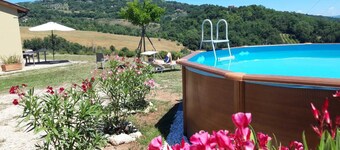 Lovely Cottage in the Tiber River Park, panoramic eclusivo near Todi