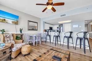 TV - ⛱️5 Pools-Hot Tub-1BR Majestic Beach Towers 1-1213⛱️ (Panama City Beach)