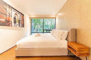 Bügeleisen/Bügelbrett, WLAN, Bettwäsche