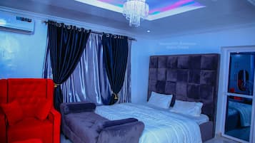 5 bedrooms, WiFi, bed sheets