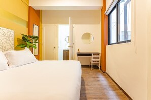 Bügeleisen/Bügelbrett, WLAN, Bettwäsche