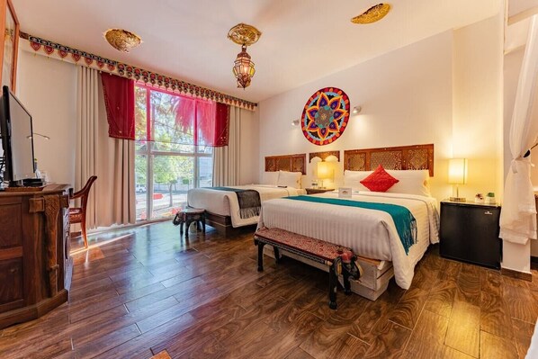 Iron/ironing board, WiFi, bed sheets