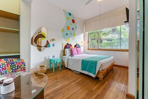 Tabla de planchar con plancha y wifi 