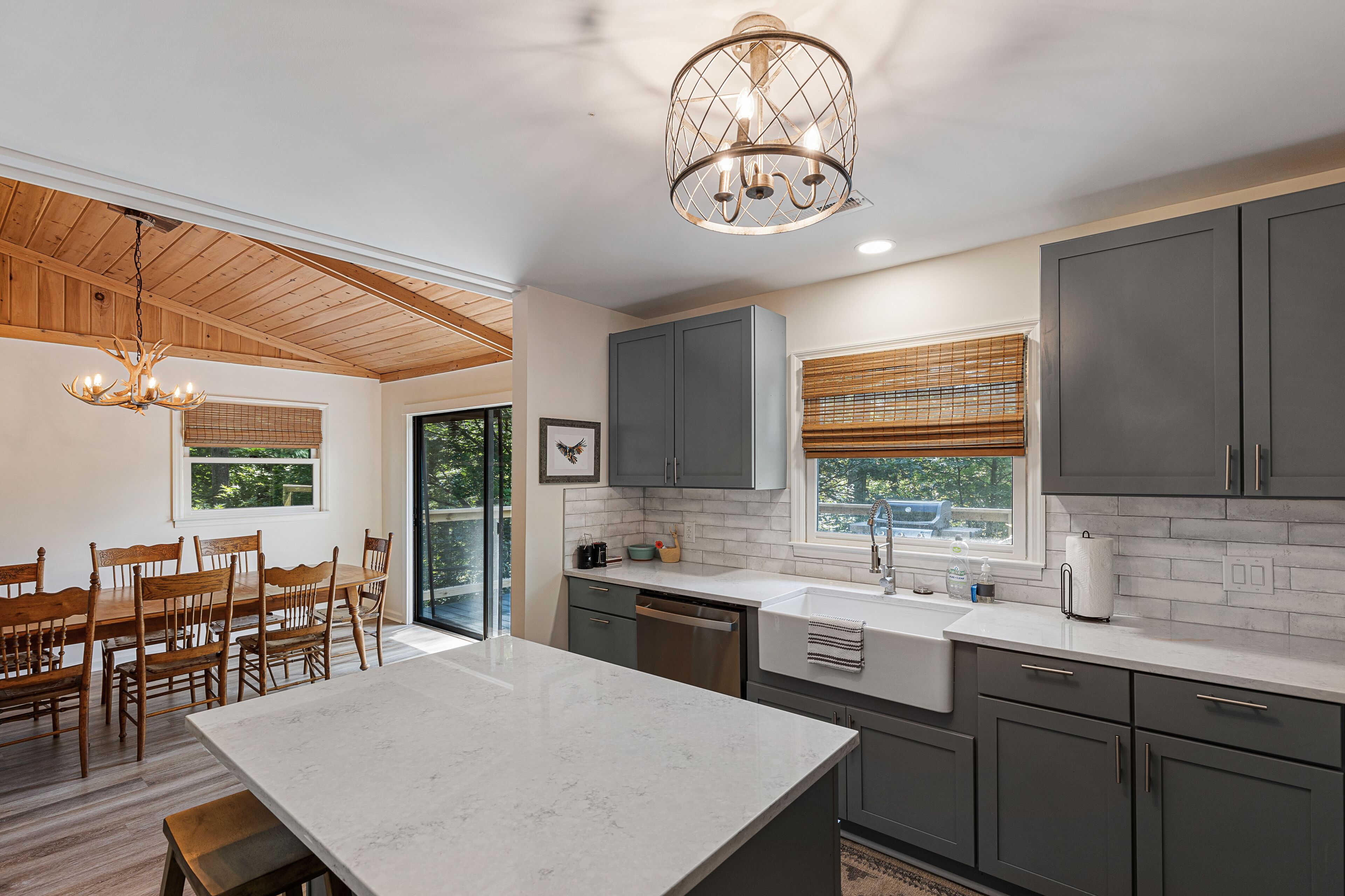 雪櫃、微波爐、焗爐、爐具