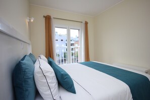 1 bedroom, iron/ironing board, travel cot, free WiFi
