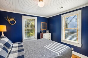 4 bedrooms, free WiFi, bed sheets