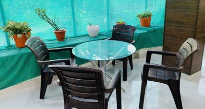 Apartment near Vishwanath temple