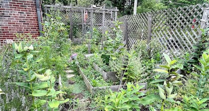 Garden Apartment Retreat