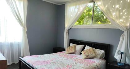 CENTRAL HOUSE CLOSE TO EVERYTHING