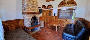 Familien-Ferienhütte | Hochwertige Bettwaren, Daunenbettdecken, Verdunkelungsvorhänge