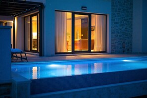 Pool - Villa Wisteria with Pool (Vrbnik)