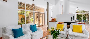 Malibu West w Private Beach Club access, steps from the beach and market