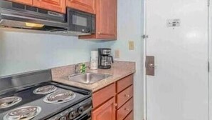 Coffee/tea maker, fridge, microwave, oven - Oceanfront Studio • Indoor Waterparks • Dunes Village Resort (Myrtle Beach)