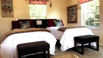 1 bedroom, in-room safe, iron/ironing board, free WiFi