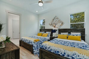 3 bedrooms, iron/ironing board, travel cot, free WiFi - Lake Hm Hill Mountain View-Boat Rental Available! (Canyon Lake)