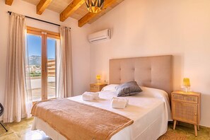 3 chambres, fer et planche à repasser, Wi-Fi gratuit, draps fournis