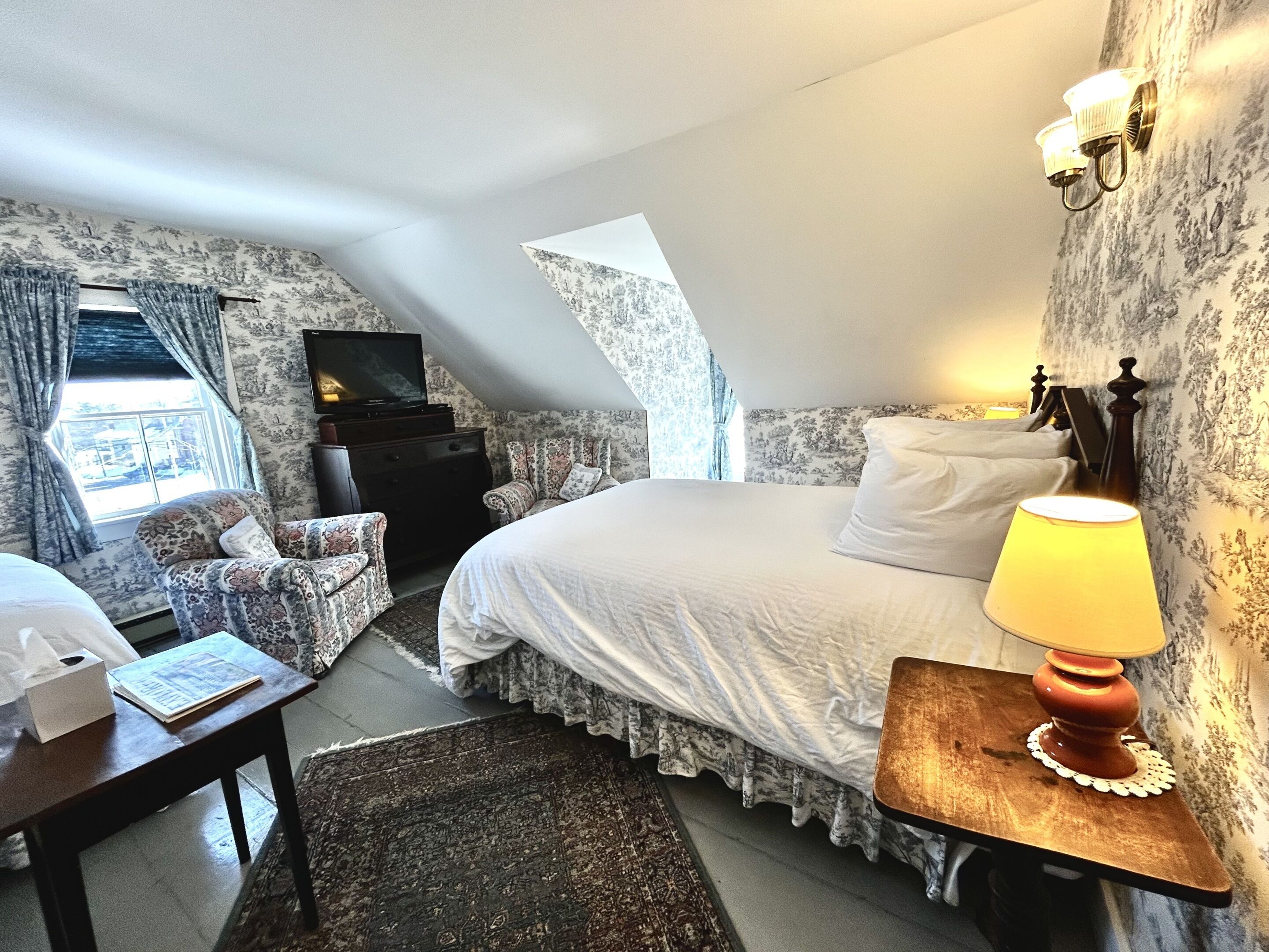 Tweepersoonskamer, en-suite badkamer | Hypoallergeen beddengoed, individueel gedecoreerd