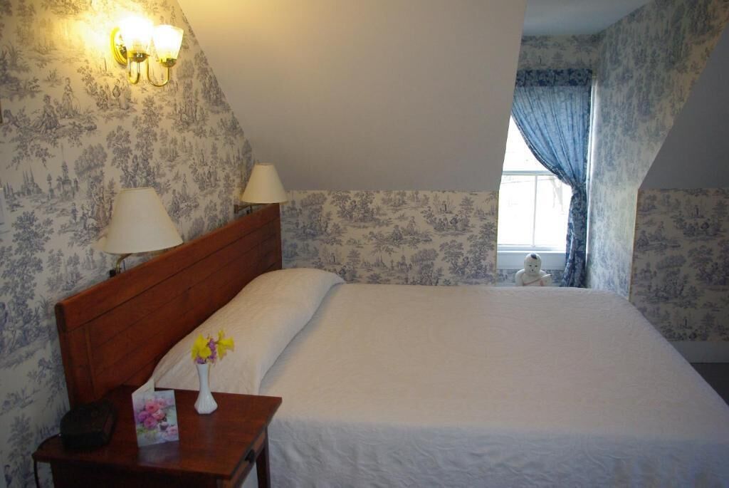 Hypo-allergenic bedding, individually decorated, individually furnished