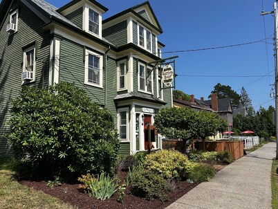 The Garrison House Inn