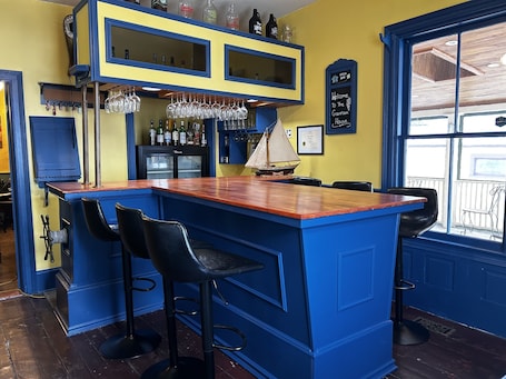Bar (on property). The Garrison House Inn