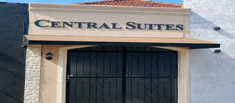 Hotel Central Suites