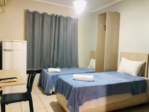 Superior Twin Room | Laptop workspace, free WiFi, bed sheets - Hotel Rio Verde (Rio Verde)