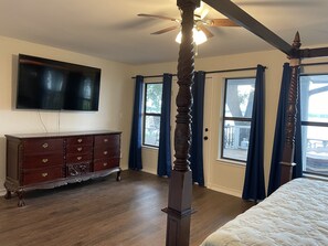 4 Schlafzimmer, Bügeleisen/Bügelbrett, Reisekinderbett, kostenloses WLAN