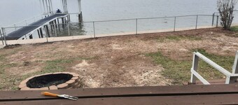 Lakefront, 8 beds, 3 bath, sleeps 18 , large living area, possible bunk room