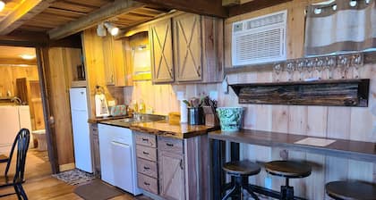 Large Family Cabin at Lakeview by Sue