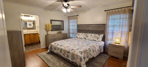3 bedrooms, travel cot, free WiFi, bed sheets