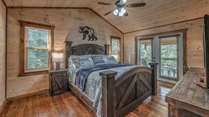 3 bedrooms, iron/ironing board, travel crib, WiFi
