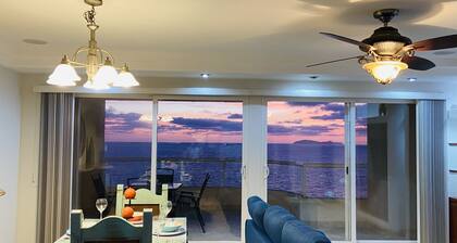 Amazing oceanfront condo 2bed/2br on the 10th floor at La Jolla Del Mar Rosarito